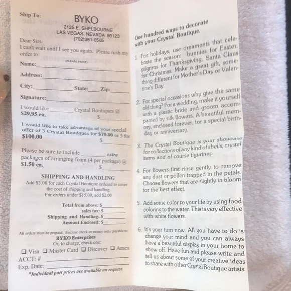 Crystal Boutique Water Globe Display Vase - Picture 14 of 14